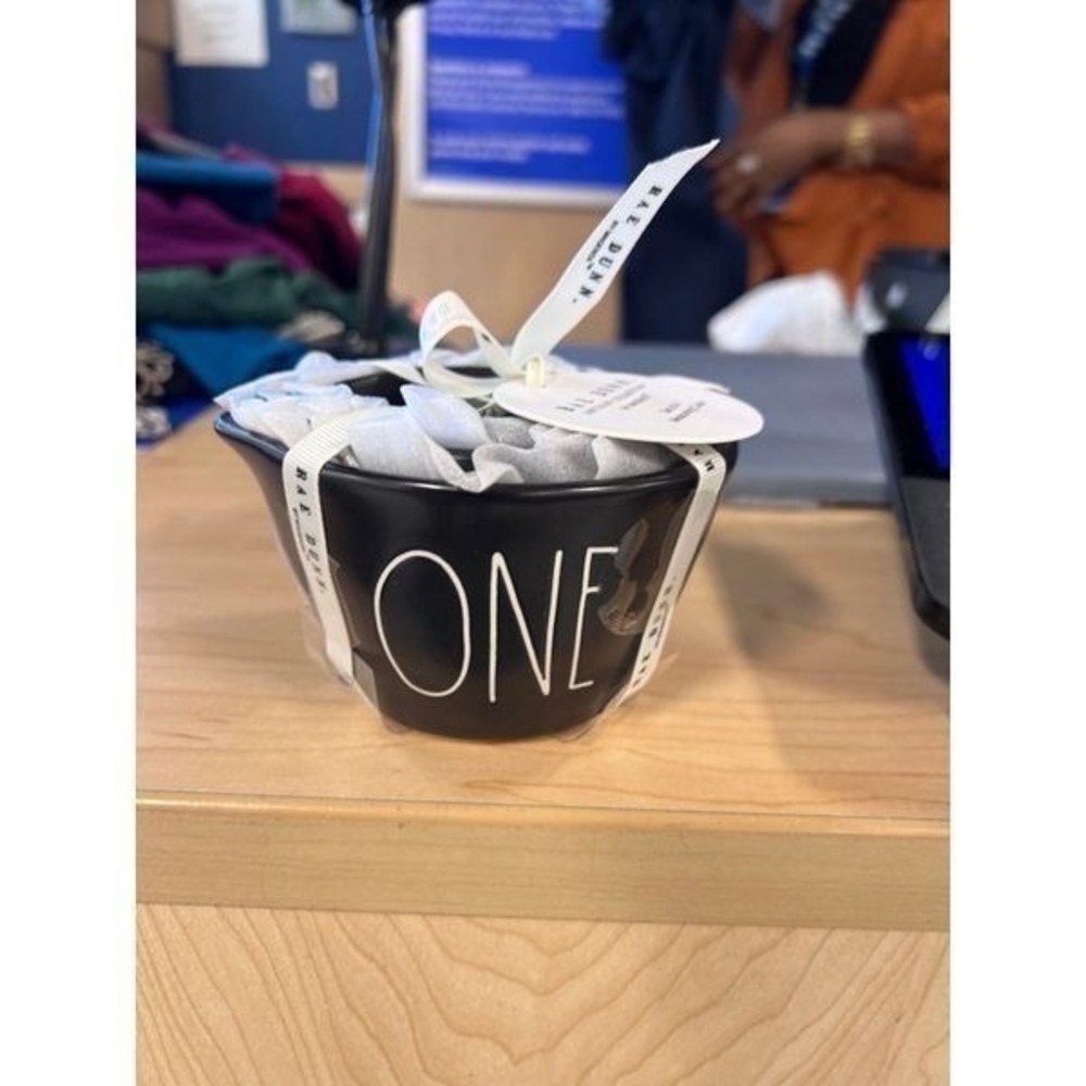 Rae Dunn black measuring cups